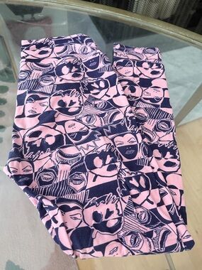 DIsney Villians Collection (Evil Queen) Poison Apple Lularoe Leggings
